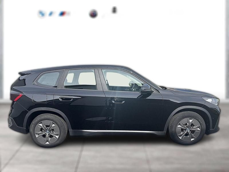 Gebraucht BMW iX1 230 kW (313 PS) 2023 Schwarz SUV