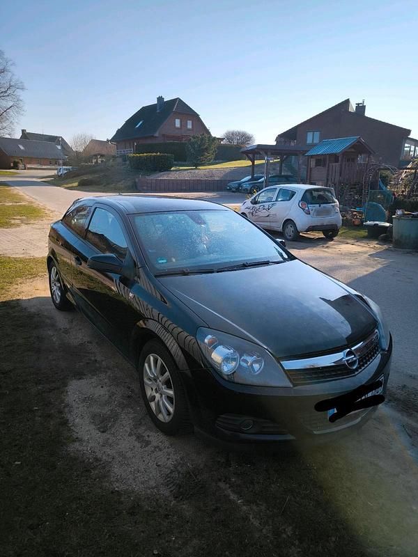 Gebraucht Opel Astra 115 PS (84 kW) 2008 Schwarz Kleinwagen