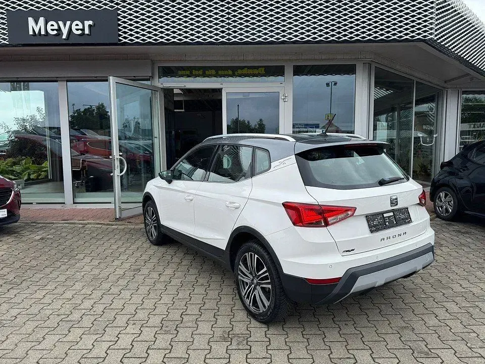 Gebraucht Seat Arona XCELLENCE 116 PS (85 kW) 2017 Candy weiss SUV