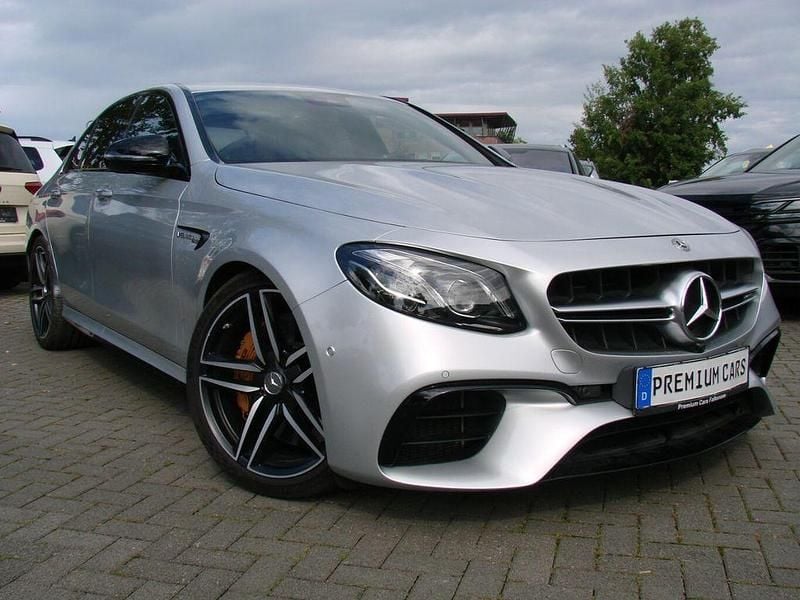 Iridiumsilber metalliclack Gebraucht 2019 Mercedes E63 AMG AMG Limousine | 58.980 € (Guter Preis) - Bild 1/4