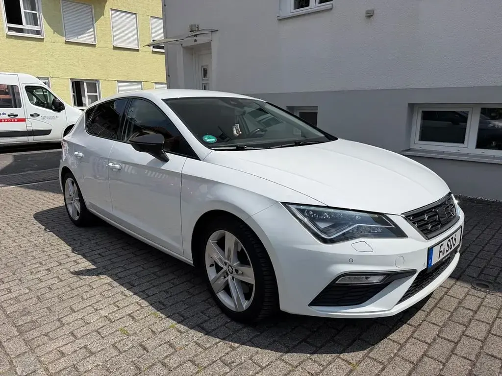 Gebraucht Seat Leon FR 179 PS (131 kW) 2017 Weiß Limousine