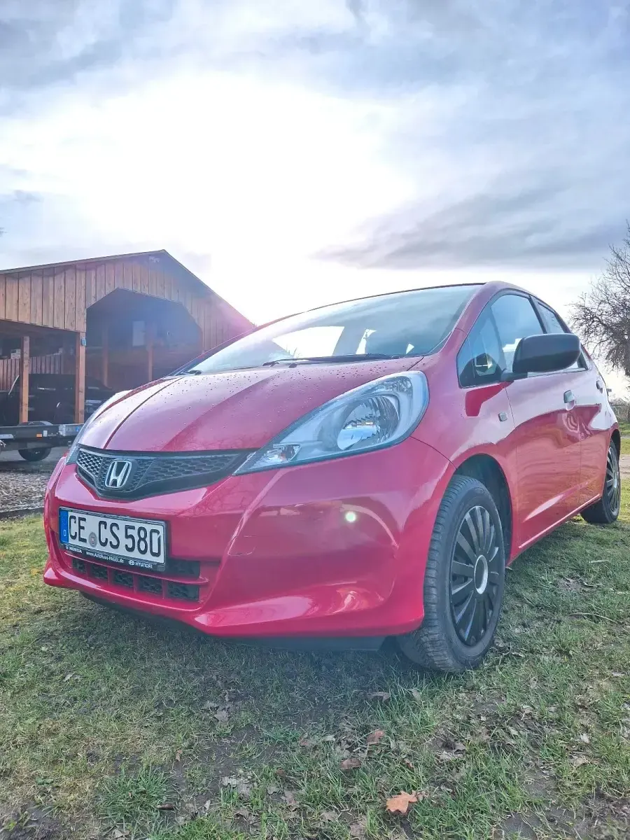 Gebraucht Honda Jazz 90 PS (66 kW) 2014 Rot Kleinwagen