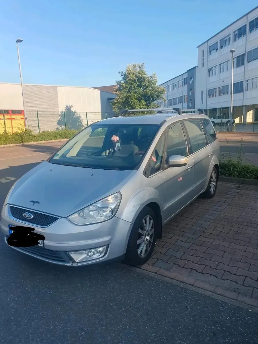 Second-hand Ford Galaxy 140 CP (102 kW) 2007 Gri Monovolum