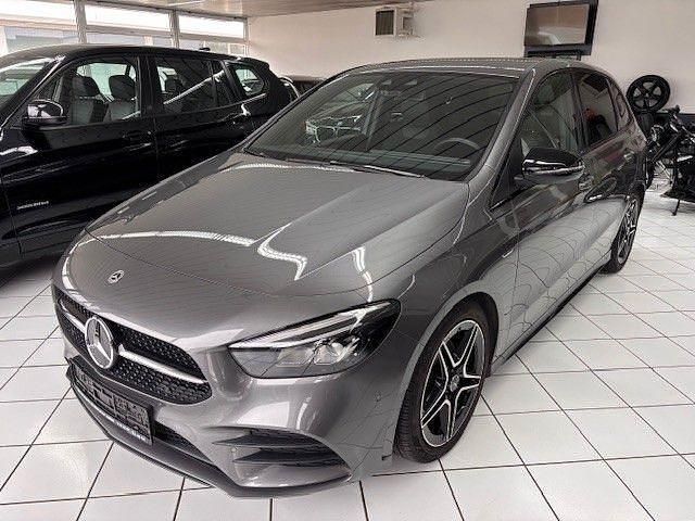 Gebraucht Mercedes B200 AMG line 150 PS (110 kW) 2023 Grau Kleinwagen