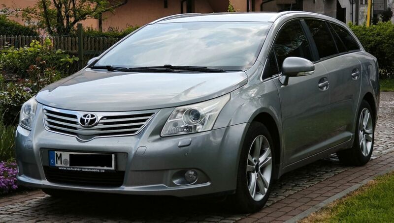 Grau Gebraucht 2009 Toyota Avensis Executive Kombi | 3.600 € (Fairer Preis) - Bild 1/4