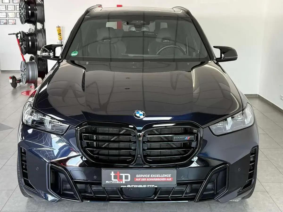 Gebraucht BMW X5 M 530 PS (389 kW) 2023 Carbonschwarz metallic SUV