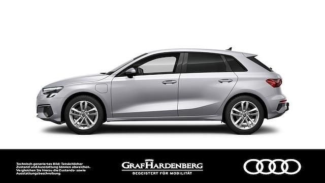 Gebraucht Audi A3 Sportback e-tron Ambiente 204 PS (150 kW) 2023 Florettsilber metallic Kleinwagen