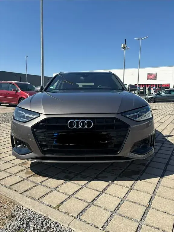 Gebraucht Audi A4 Sport 204 PS (150 kW) 2021 Grau Kombi
