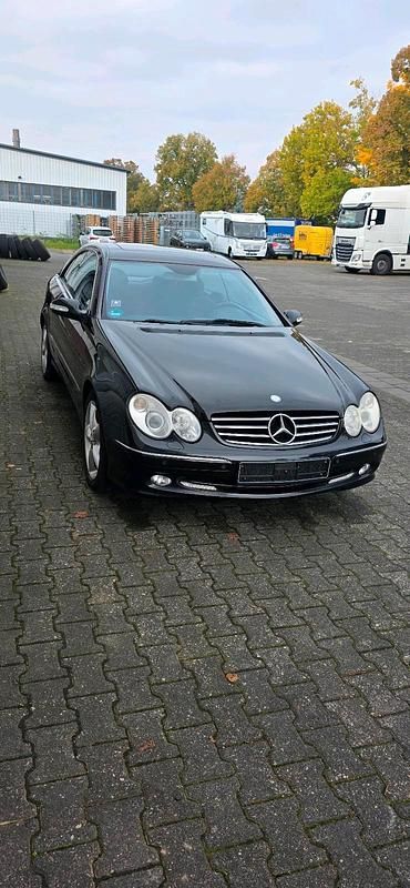 Schwarz Gebraucht 2005 Mercedes CLK200 Avantgarde Coupé | 4.000 € - Bild 1/4