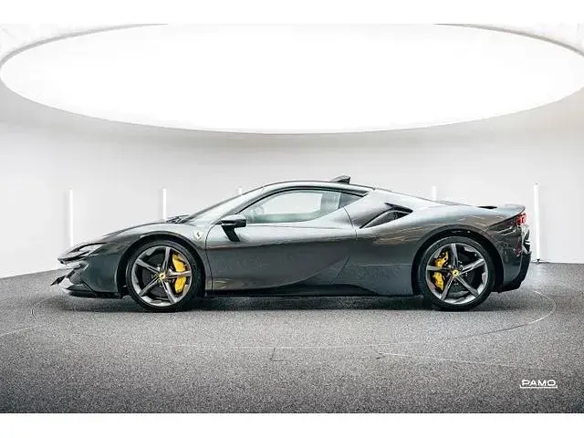 Second-hand Ferrari SF90 999 CP (734 kW) 2021 Gri Coupe