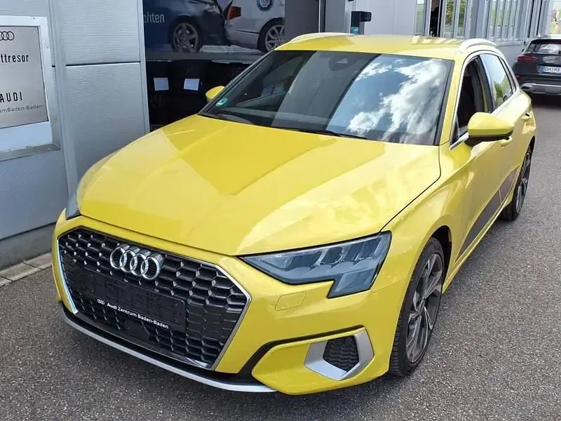 Gebraucht Audi A3 Advanced Plus 110 PS (80 kW) 2022 Gelb Limousine