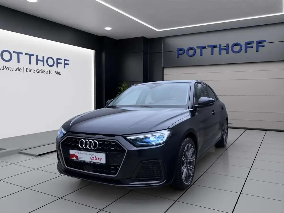 Usata Audi A1 Advanced 110 CV (80 kW) 2021 Blu SUV
