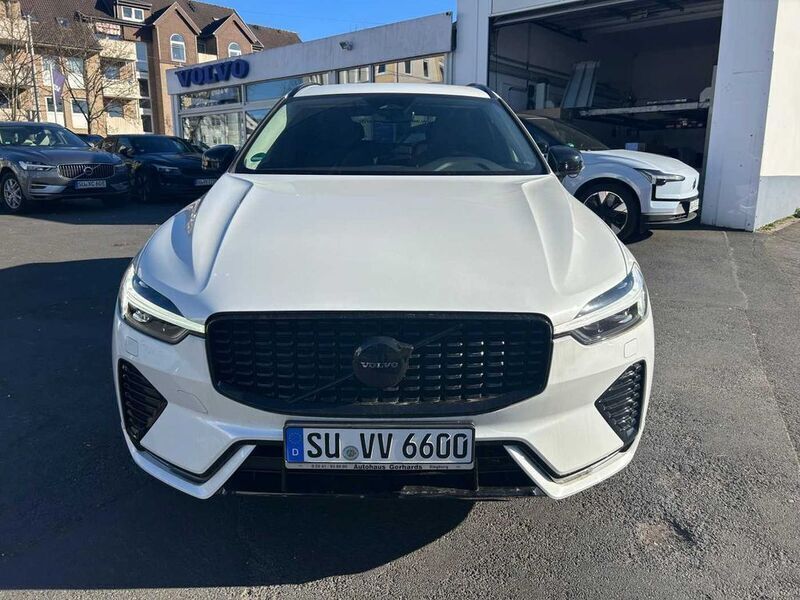 Gebraucht Volvo XC60 Plus 197 PS (144 kW) 2024 Weiß SUV