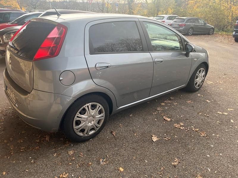 Gebraucht Fiat Punto 77 PS (56 kW) 2008 Grau Kleinwagen