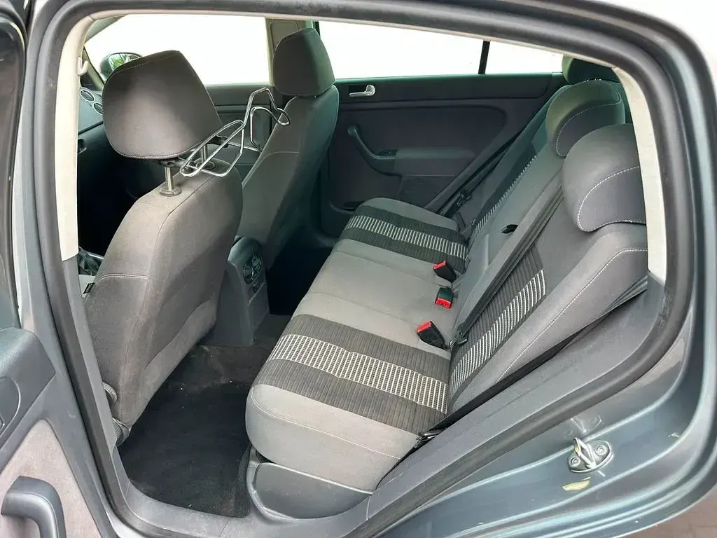Gebraucht VW Golf VI United 80 PS (58 kW) 2008 Grau Kleinwagen