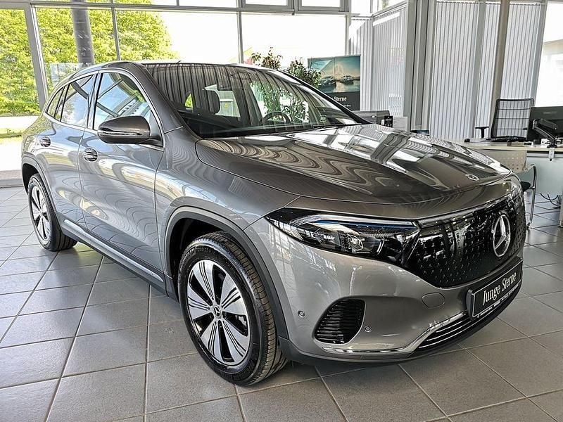 Gebraucht Mercedes EQA250+ Advanced 139 kW (190 PS) 2025 Grau SUV