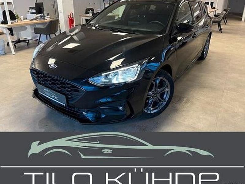 Gebraucht Ford Focus ST-Line 125 PS (91 kW) 2021 Schwarz Limousine