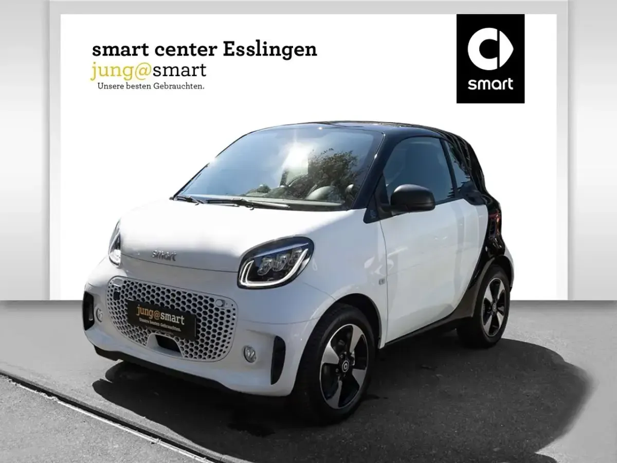 Gebraucht Smart ForTwo Coupé Passion 60 kW (82 PS) 2024 Bodypanels in white Kleinwagen