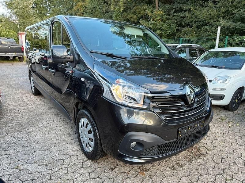 Schwarz Gebraucht 2016 Renault Trafic Expression Van | 13.999 € (Superpreis) - Bild 1/4