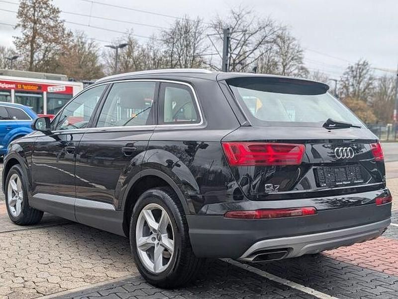 Gebraucht Audi Q7 Ambiente 272 PS (200 kW) 2015 Schwarz SUV