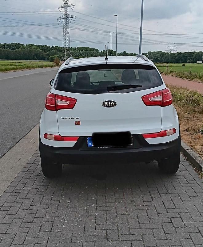 Gebraucht Kia Sportage Attract 139 PS (102 kW) 2013 Weiß SUV