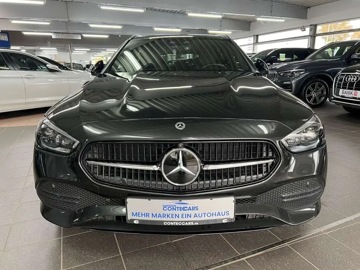 Gebraucht Mercedes C220 Avantgarde 197 PS (144 kW) 2023 Graphitgrau Kombi