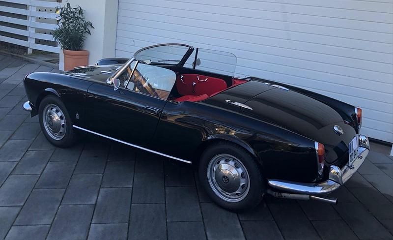 Gebraucht Alfa Romeo Giulia Spider 92 PS (67 kW) 1962 Schwarz Cabrio