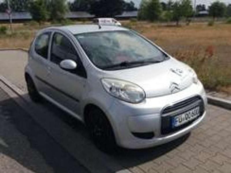 Silber Gebraucht 2009 Citroën C1 Style Kleinwagen | 1.300 € (Guter Preis) - Bild 1/4