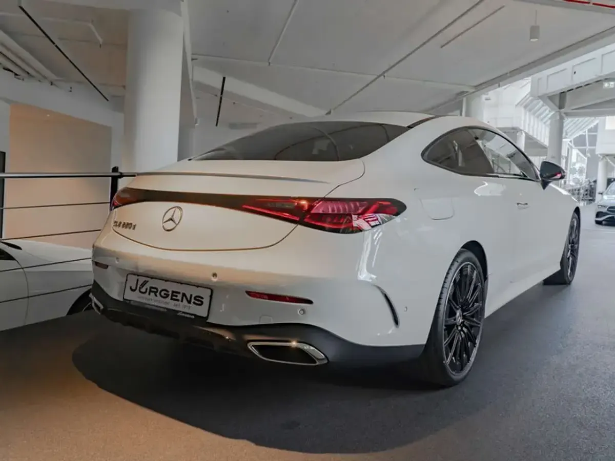 Gebraucht Mercedes CLE220 AMG 197 PS (144 kW) 2025 Weiss polarweiss Coupé