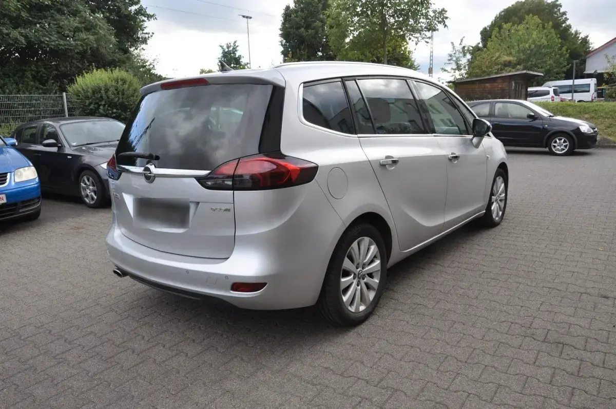 Gebraucht Opel Zafira Tourer Sport 165 PS (121 kW) 2012 Silber Van / Kleinbus