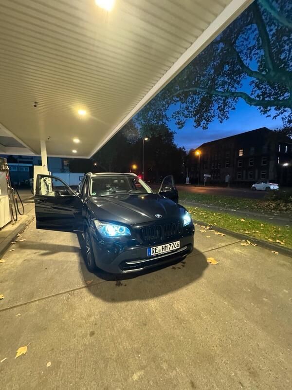 Schwarz Gebraucht 2010 BMW X1 SUV | 7.500 € (Guter Preis) - Bild 1/4