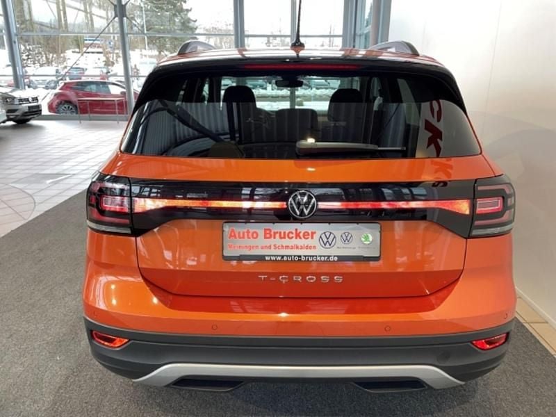 Gebraucht VW T-Cross Life 150 PS (110 kW) 2022 Orange SUV