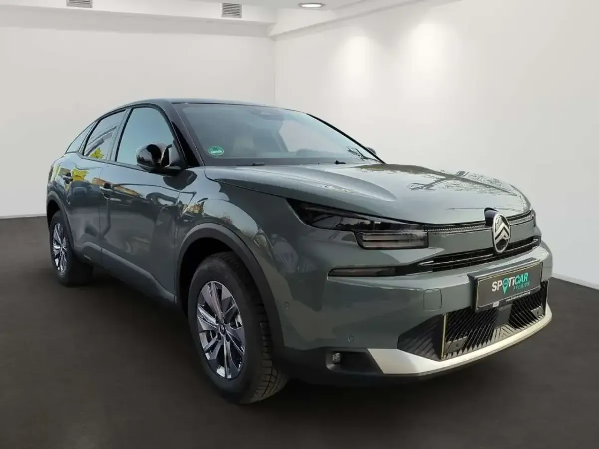 Gebraucht Citroën C4 131 PS (96 kW) 2025 Grün SUV