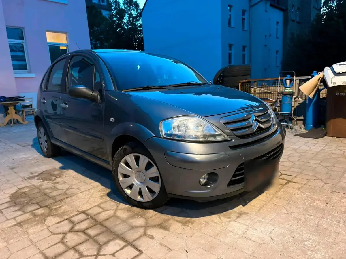 Gebraucht Citroën C3 74 PS (54 kW) 2009 Braun Limousine