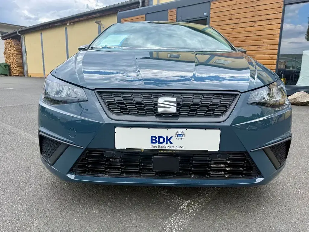 Neu Seat Ibiza Style 95 PS (69 kW) 2025 Blau Kleinwagen
