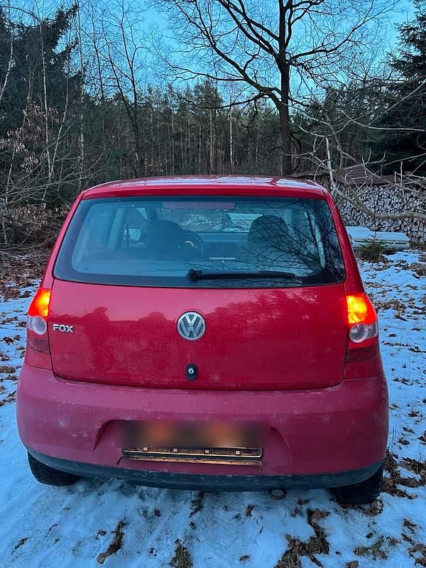 Gebraucht VW Fox 60 PS (44 kW) 2005 Rot Kleinwagen