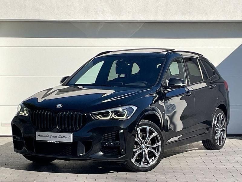 Saphirschwarz Gebraucht 2021 BMW X1 M Sport SUV | 26.650 € (Fairer Preis) - Bild 1/4