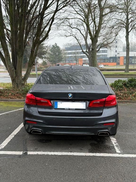 Gebraucht BMW 530 Shadowline 265 PS (194 kW) 2017 Grau Limousine