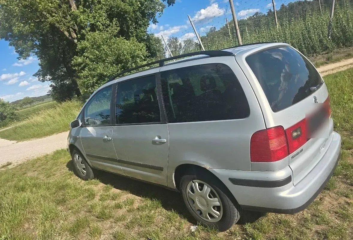 Gebraucht VW Sharan 150 PS (110 kW) 2002 Silber Van / Kleinbus