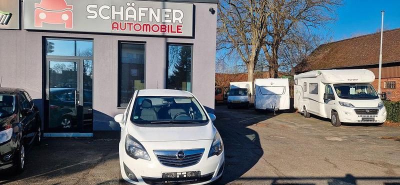 Weiß Gebraucht 2011 Opel Meriva Innovation Van / Kleinbus | 5.490 € (Fairer Preis) - Bild 1/4