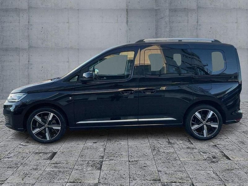 Gebraucht VW Caddy Style 122 PS (89 kW) 2023 Deep black perleffekt Van / Kleinbus