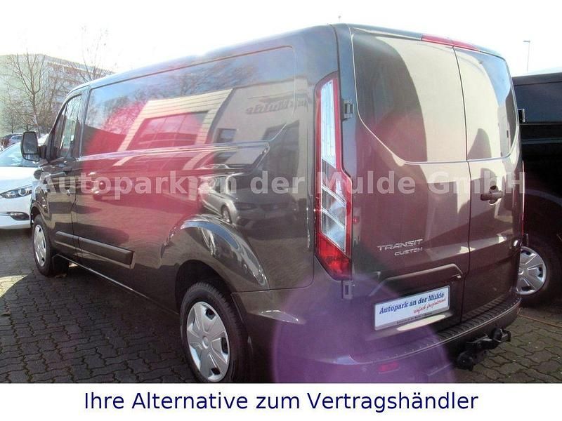 Gebraucht Ford Transit 131 PS (96 kW) 2023 Grau Van / Kleinbus