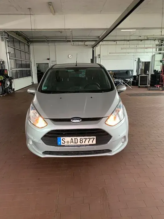 Używany Ford B-MAX Titanium 101 KM (74 kW) 2017 Srebrny Minivan