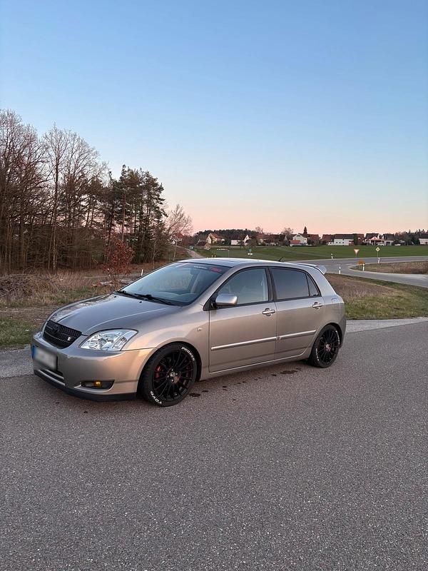 Gebraucht Toyota Corolla 192 PS (141 kW) 2003 Beige Kleinwagen