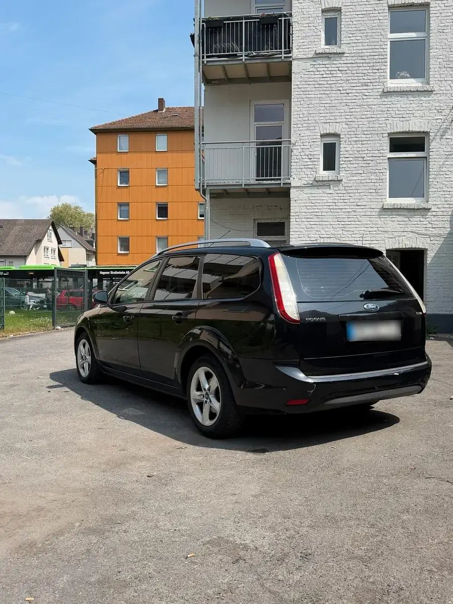Gebraucht Ford Focus 109 PS (80 kW) 2009 Schwarz Kombi