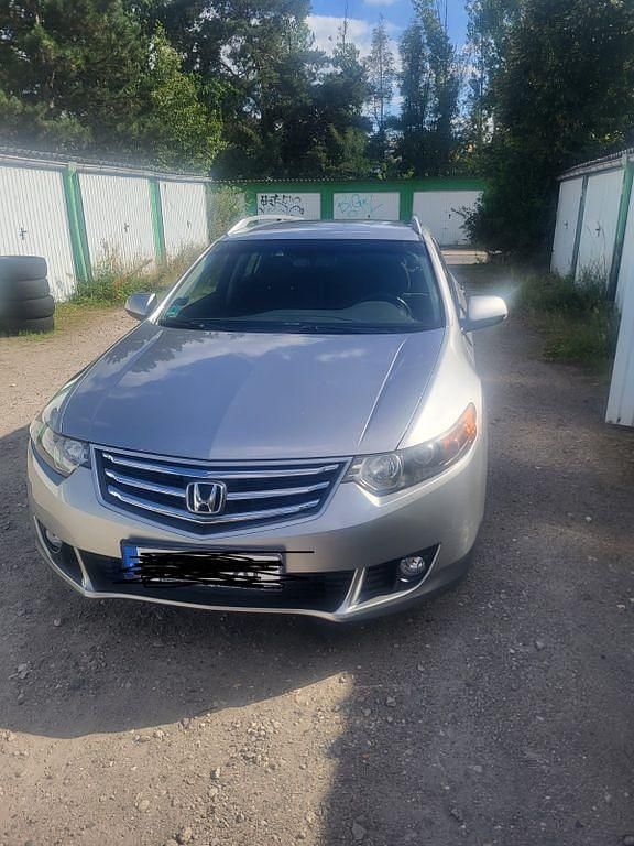 Silber Gebraucht 2011 Honda Accord Kombi | 7.999 € (Guter Preis) - Bild 1/4