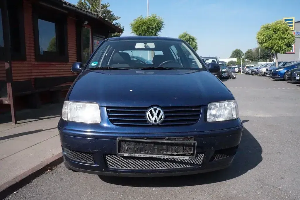 Gebraucht VW Polo 60 PS (44 kW) 2000 Blau Limousine