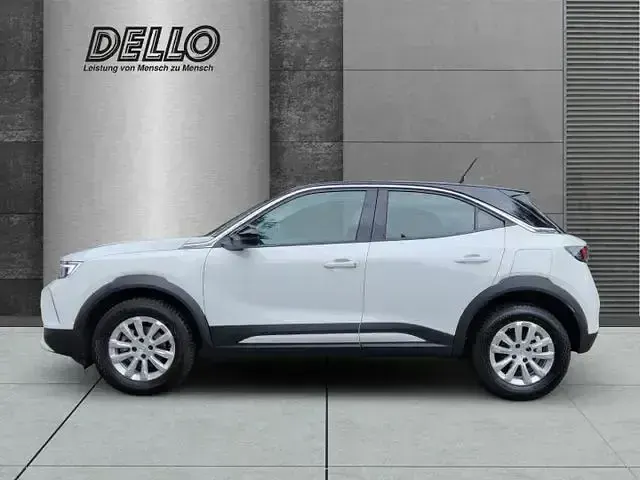 Używany Opel Mokka Edition 101 KM (74 kW) 2022 Biały SUV