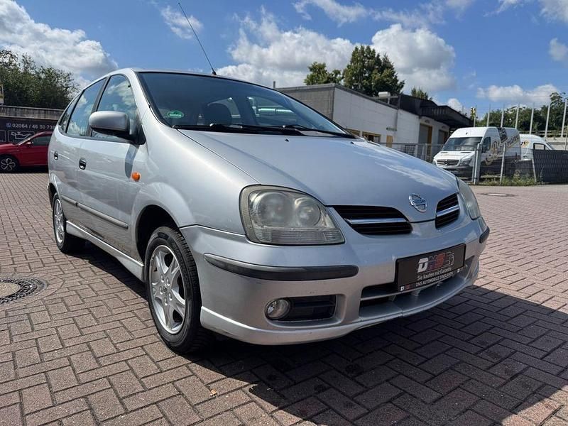 Silber Gebraucht 2005 Nissan Almera Tino Acenta+ Van / Kleinbus | 3.850 € (Teuer) - Bild 1/4