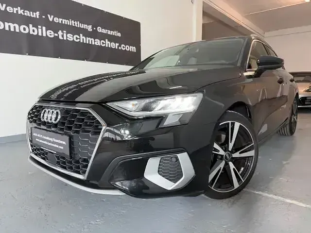 Używany Audi A3 Ambiente 150 KM (110 kW) 2022 Czarny Sedan/Limuzyna